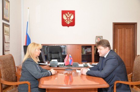 Расширять информирование и обратную связь с читателями