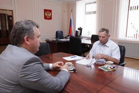 Рустам Идрисов провел рабочую встречу с директором ФБУ «ЦСМ Татарстан»