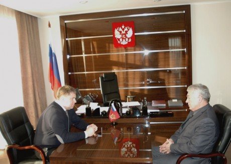 Повысить качество предоставляемых государственных услуг