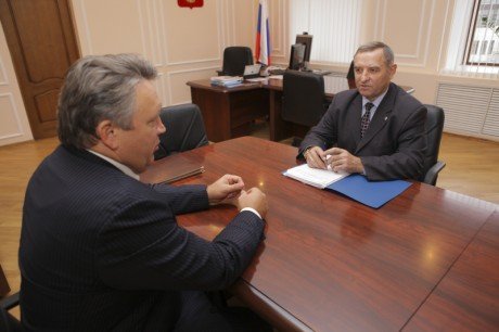 Рустам Идрисов обсудил вопросы практической метрологии в России