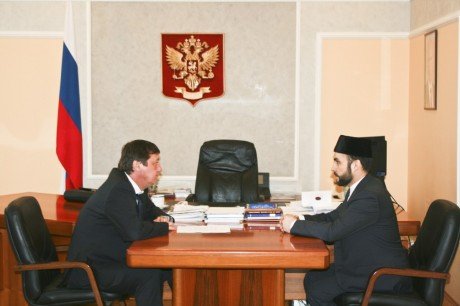 Вопросы сохранения и укрепления межнационального и межконфессионального согласия обсудили Дмитрий Мусин и Фаиз-хазрат