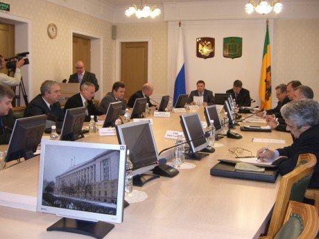 Выплата «теневых» зарплат должна быть публично осуждена гражданским обществом