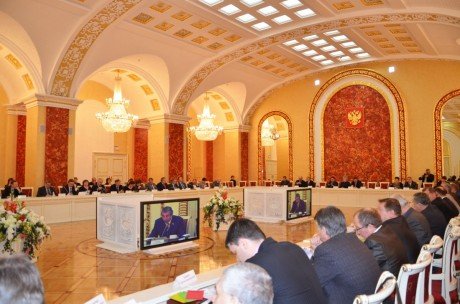 Законодатели Оренбуржья приняли пакет нормативных правовых актов, направленных на поддержку института усыновителей и решение жилищной проблемы детей-сирот