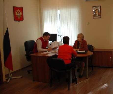 Дмитрий Каденков провел личный прием граждан