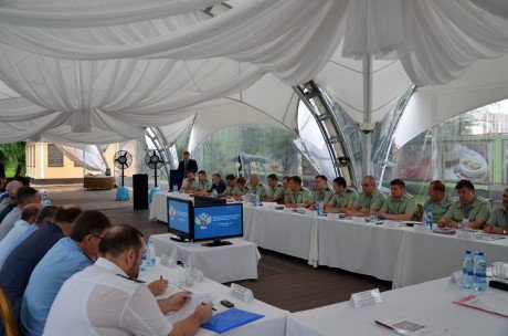 Противопоставить наркоугрозе слаженность действий заинтересованных ведомств, опору на общественность и волонтерское движение