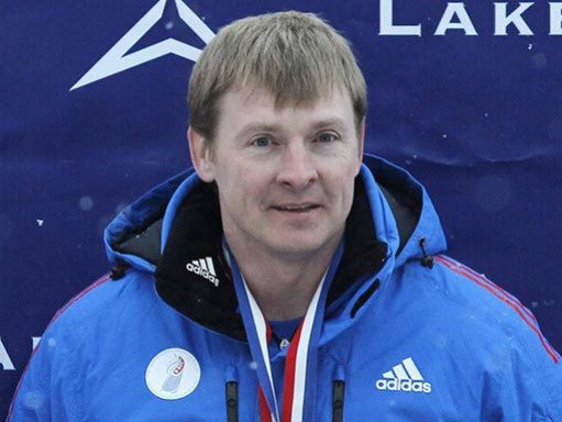 Золотая медаль знаменосца сборной России