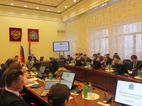 На помощь дольщикам направят более трех миллиардов рублей