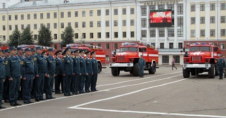МЧС России передало региональным подразделениям противопожарной службы технику на 50 миллионов рублей
