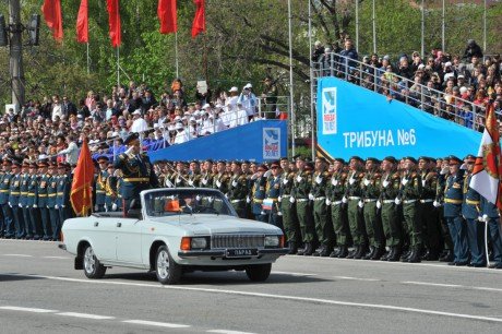 Парад Победы в Самаре собрал более тридцати тысяч человек 