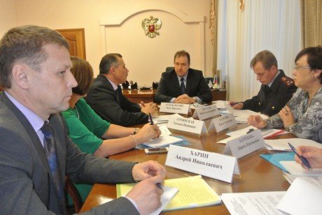 В преддверии новогодних каникул тема безопасности перевозок детей становится особенно актуальной