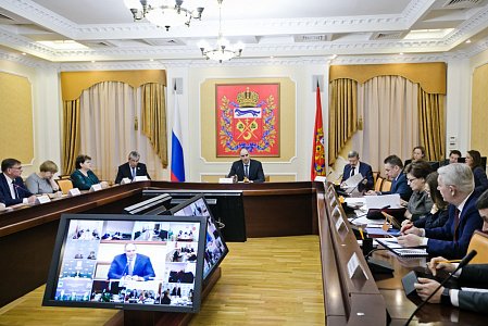 Пресс-релиз В Оренбуржье актуализированы программы строительства и реконструкции спортивных объектов и содействия трудовой занятости