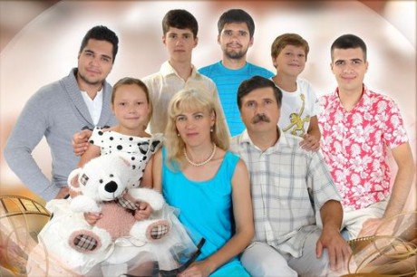Многодетная семья Черниковых представит Республику Марий Эл на фестивале-конкурсе «Успешная семья Приволжья-2015» 