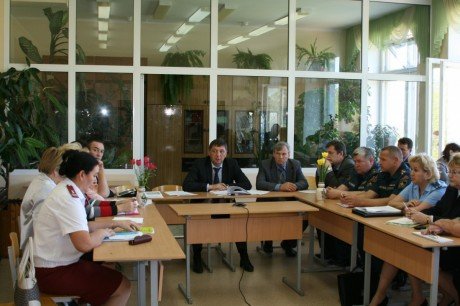 Реконструкцию спального корпуса для детей-сирот обсудили в Понино