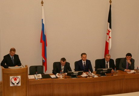 В Удмуртии сокращается задолженность по заработной плате