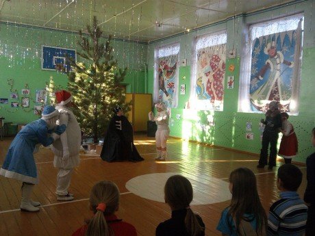 Воспитанники Гамалеевского детского дома получили подарки от главного федерального инспектора