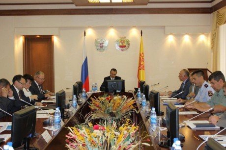 Работа в муниципалитетах должна быть организована в рамках закона