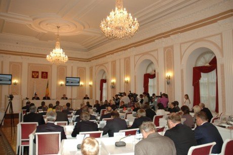 Дмитрий Каденков принял участие в сессии Законодательного Собрания Пензенской области пятого созыва