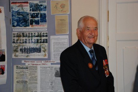 Кировский ветеран Сталинградской битвы отпраздновал 90-летие