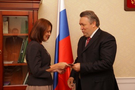 Главный федеральный инспектор вручил удостоверения судьям Арбитражного суда 