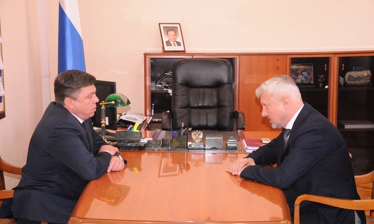 Пресс-релиз_Владимир_Бобров_провел_рабочую_встречу_с_начальником_Оренбургского_ЛОВД