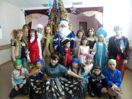 Воспитанники Чебеньковского детского дома получили подарки и поздравления