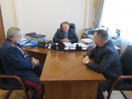 Алексей Бендусов встретился с лидерами региональных отделений партий 