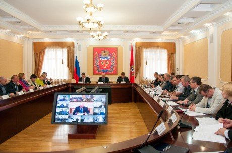 Обсуждены неотложные меры по снижению аварийности и смертности на дорогах Оренбуржья