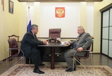 Фердауис Юсупов провел рабочую встречу с депутатом Госдумы Сергеем Мамаевым 