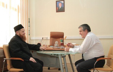 Фердауис Юсупов встретился с духовным лидером мусульман региона