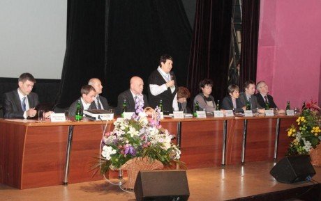 В Саратове обсуждают результаты мониторинга эффективности внедрения федеральных образовательных стандартов