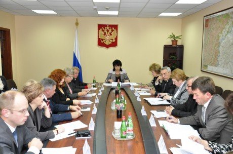 Марина Алёшина провела заседание консультативного общественного совета приемной Президента РФ в Саратовской области