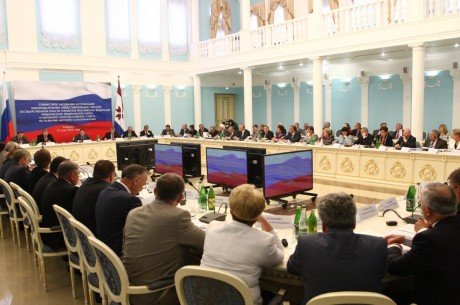 Михаил Бабич: Проблемы жителей городов и поселков должны решаться на местном уровне