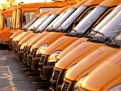 Образовательные учреждения Оренбуржья получили ещё 38 единиц транспорта