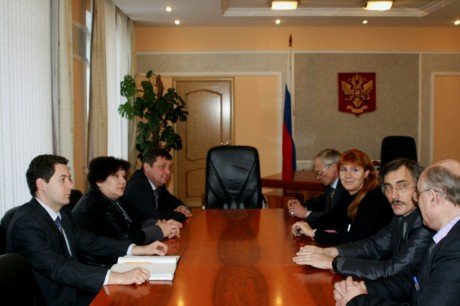 Главный федеральный инспектор по Удмуртской Республике Дмитрий Мусин встретился с летчиком-космонавтом Сергеем Авдеевым