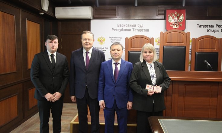 01.06.2026_Виктор Демидов вручил удостоверения судьям2