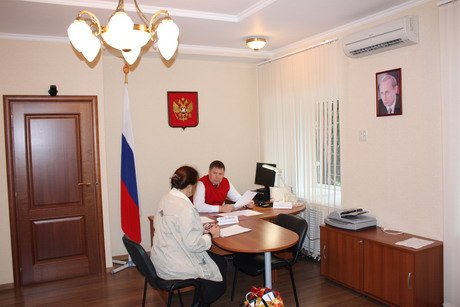 Дмитрий Каденков провел личный прием граждан