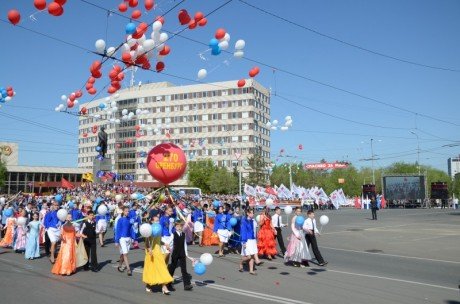 Оренбуржцы отмечают День Победы