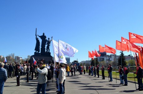 В Пермском крае возложили венки к мемориалам в преддверии 70-летия Победы в Великой Отечественной войне