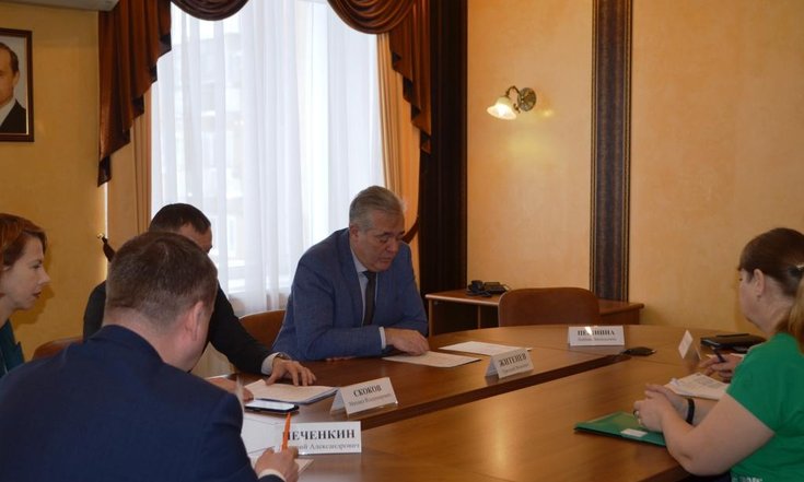 Григорий Житенев провел прием граждан по вопросам освещения и строительства дорог для участков ИЖС