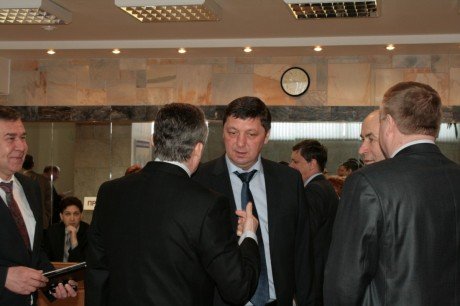 Сразу в двух чтениях депутаты приняли закон «Об обеспечении жилыми помещениями детей-сирот и детей, оставшихся без попечения родителей»