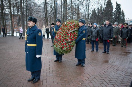 В День защитника Отечества к Вечному огню в Ижевске возложили цветы