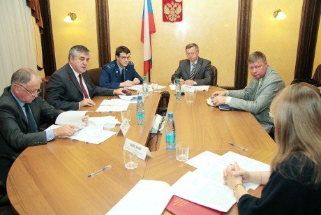 Вопросы переселения из аварийного жилья и улучшения жилищных условий были решены Фердауисом Юсуповым в рамках личного приема