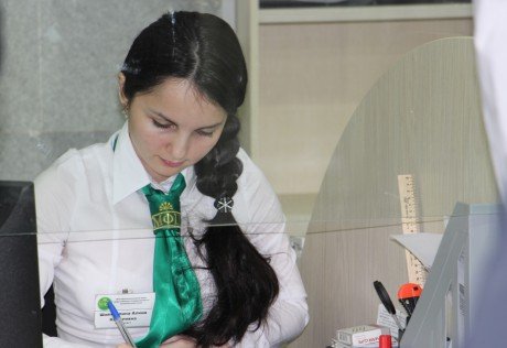 Андрей Чечеватов познакомился с работой операционного зала МФЦ в Уфе, функционирующего по новой концепции