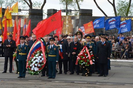 Сергей Гаврилин вместе с ветеранами почтил память оренбуржцев, погибших в годы Великой Отечественной войны