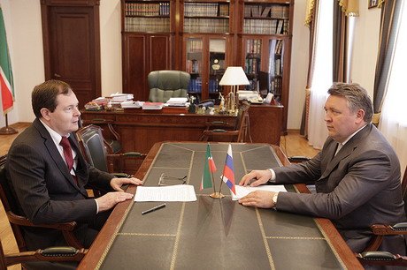 Рустам Идрисов  и  Виктор Демидов говорили о роли судебного института в республике