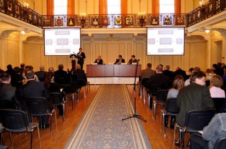 В Нижнем Новгороде проходит инновационный форум «Перспективы развития инновационных кластеров в Нижегородской области»