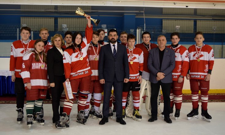 Золотая шайба