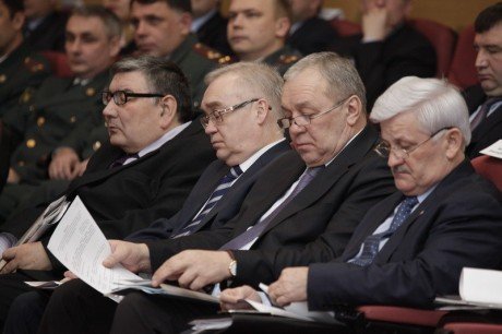 В Татарстане подвели итоги работы Управления ФСКН за 2012 год и обсудили методы борьбы с «социальным» злом