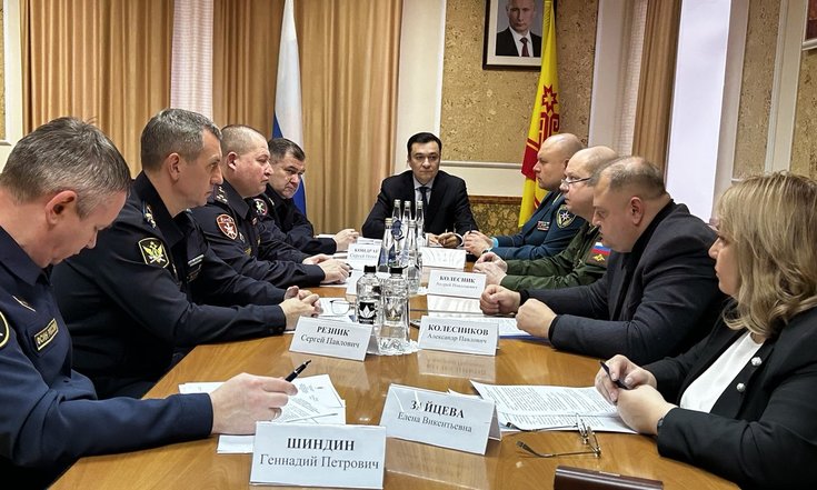 В Чувашии обсуждены вопросы трудоустройства ветеранов СВО (1)