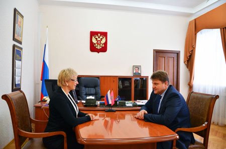 Темы встреч – экономика, политика и воспитание патриотов